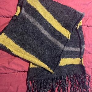 Emmime Black and Yellow Striped Alpaca scarf